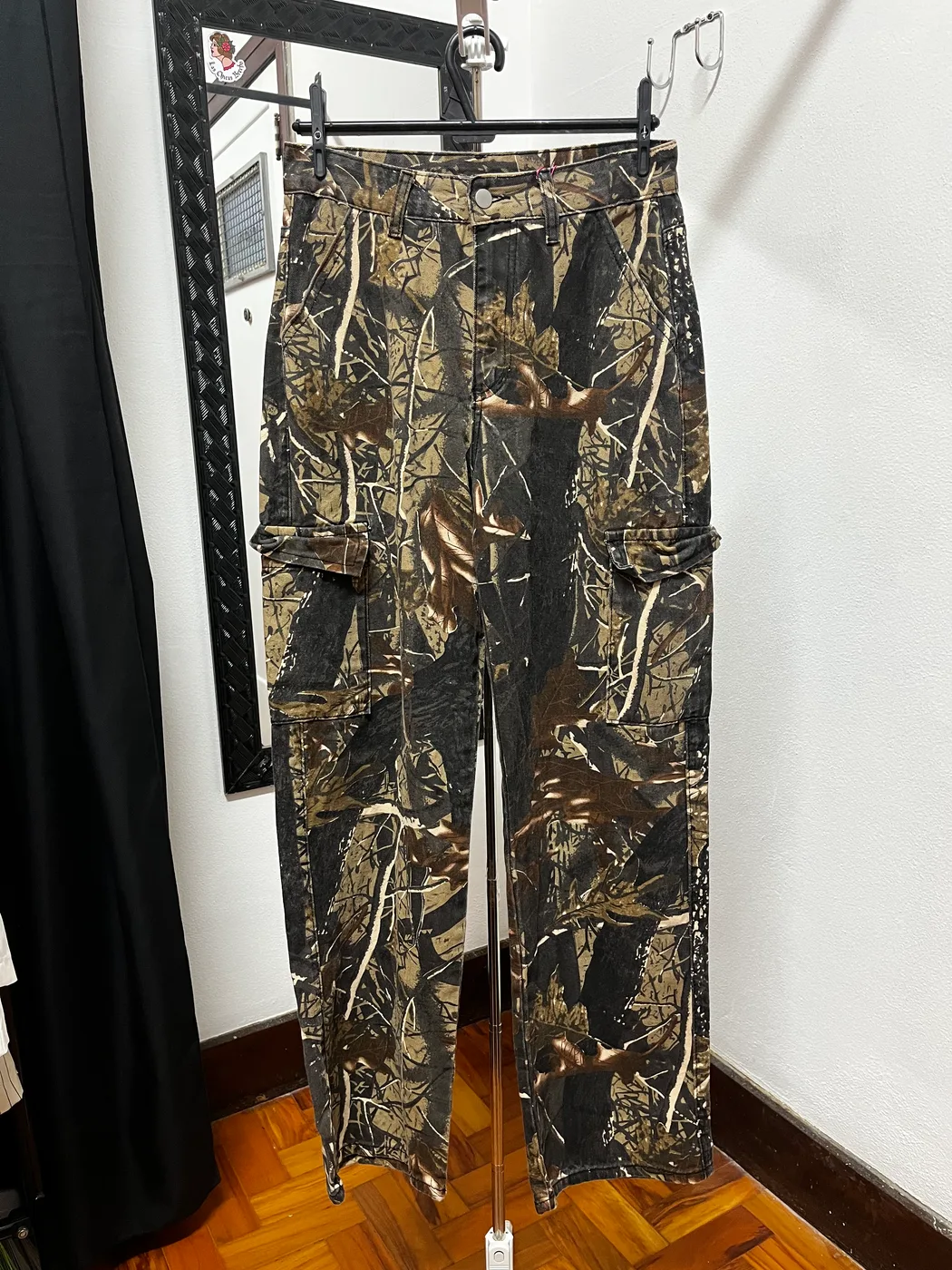 Calça cargo camuflada