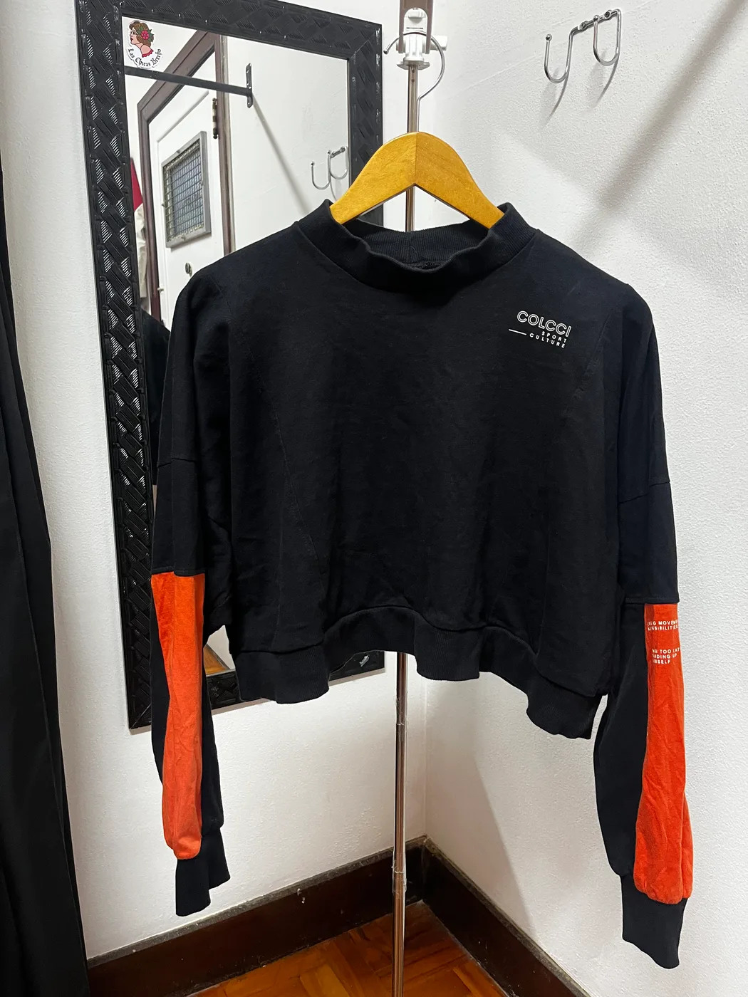Moletom cropped Colcci