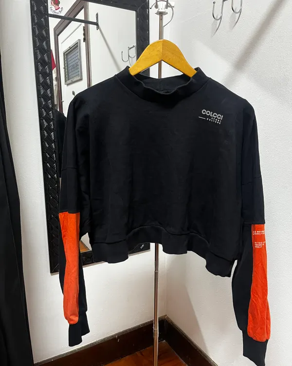 Moletom cropped Colcci